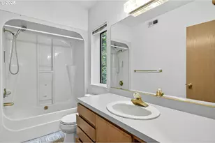 9240 NW Roseway Ave, Portland, OR 97231 - Photo 30