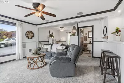 210 NE 7th St, Clatskanie, OR 97016 - Photo 4