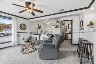 210 NE 7th St, Clatskanie, OR 97016 - Photo 4