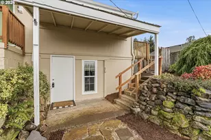 210 NE 7th St, Clatskanie, OR 97016 - Photo 32