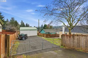 210 NE 7th St, Clatskanie, OR 97016 - Photo 22