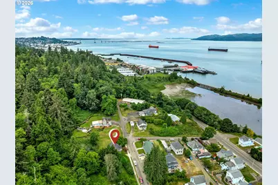 4405 Commercial St, Astoria, OR 97103 - Photo 4