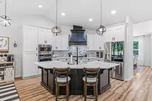 945 Thimbleberry Dr, Castle Rock, WA 98611 - Photo 14