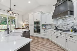 945 Thimbleberry Dr, Castle Rock, WA 98611 - Photo 16