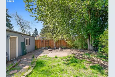 1931 NE 92nd Ave, Portland, OR 97220 - Photo 32