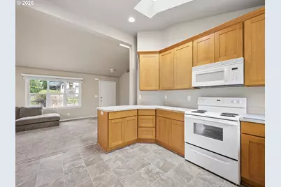 14221 SE Woodland Way, Milwaukie, OR 97267 - Photo 6
