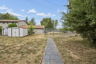 14221 SE Woodland Way, Milwaukie, OR 97267 - Photo 20