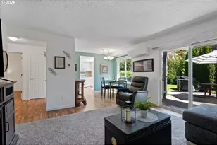 10820 SW Meadowbrook Dr, Portland, OR 97224 - Photo 8