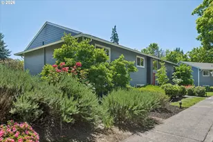 10820 SW Meadowbrook Dr, Portland, OR 97224 - Photo 2