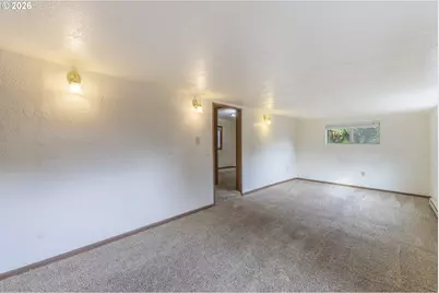 220 SW 29th St, Newport, OR 97365 - Photo 6