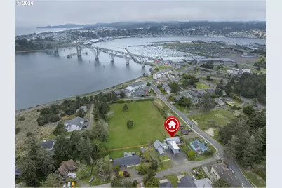 220 SW 29th St, Newport, OR 97365 - Photo 2