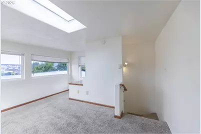 220 SW 29th St, Newport, OR 97365 - Photo 12