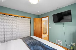 837 NE Roselawn St, Portland, OR 97211 - Photo 16