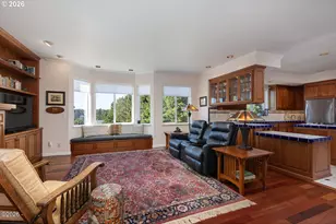 1720 NW Pacific St, Newport, OR 97365 - Photo 8