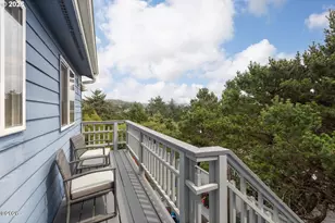 1720 NW Pacific St, Newport, OR 97365 - Photo 42