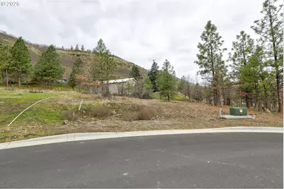 1423 Gordon Ct #38, The Dalles, OR 97058 - Photo 2