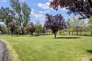 6771 N Bank Rd, Roseburg, OR 97470 - Photo 46