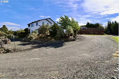 33950 Hilltop Dr, Hermiston, OR 97838 - Photo 4