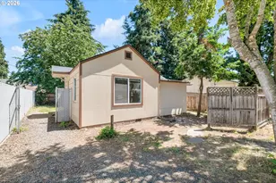2025 Devos St, Eugene, OR 97402 - Photo 2