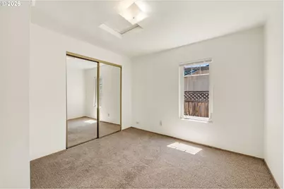 2025 Devos St, Eugene, OR 97402 - Photo 22