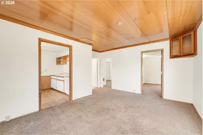 2025 Devos St, Eugene, OR 97402 - Photo 14