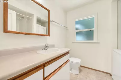 2025 Devos St, Eugene, OR 97402 - Photo 24