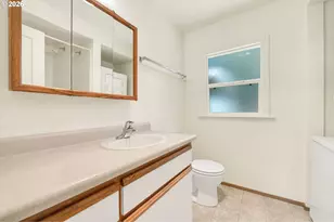 2025 Devos St, Eugene, OR 97402 - Photo 24