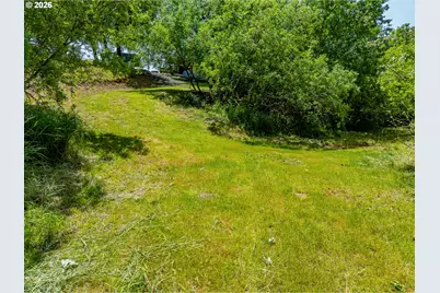 203 N Birch St, Coquille, OR 97423 - Photo 32