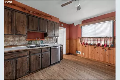 1015 Maple St, Hoquiam, WA 98550 - Photo 10