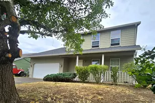 391 Hobson St, Stayton, OR 97383 - Photo 2