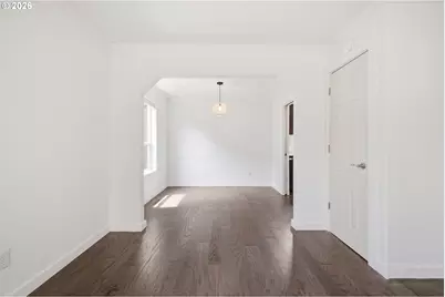 17156 NE Flanders Way, Portland, OR 97230 - Photo 10