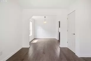17156 NE Flanders Way, Portland, OR 97230 - Photo 10
