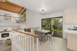 1810 SW Parkwood Dr, Portland, OR 97225 - Photo 14