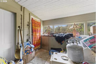 1949 SE Orient Dr, Gresham, OR 97080 - Photo 20