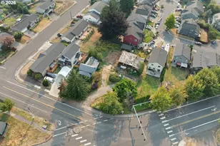 1949 SE Orient Dr, Gresham, OR 97080 - Photo 32