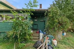 1949 SE Orient Dr, Gresham, OR 97080 - Photo 8
