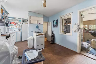 1949 SE Orient Dr, Gresham, OR 97080 - Photo 16