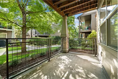 622 NE Garswood Ln, Hillsboro, OR 97006 - Photo 12