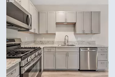 1590 SE Honeysuckle Loop, Warrenton, OR 97146 - Photo 10