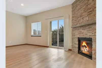 1590 SE Honeysuckle Loop, Warrenton, OR 97146 - Photo 16