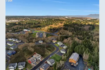 1590 SE Honeysuckle Loop, Warrenton, OR 97146 - Photo 36