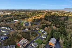 1590 SE Honeysuckle Loop, Warrenton, OR 97146 - Photo 36