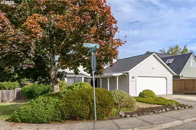 13675 SW Feiring Ln, Tigard, OR 97223 - Photo 4