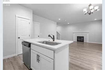 1030 S College St, Newberg, OR 97132 - Photo 8