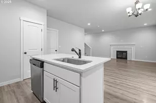 1030 S College St, Newberg, OR 97132 - Photo 8