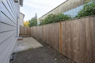 1030 S College St, Newberg, OR 97132 - Photo 18