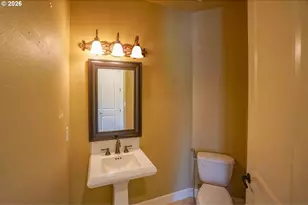 10613 NE 39th Ave, Vancouver, WA 98686 - Photo 8