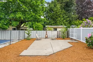 570 NW Birdsdale Ave NW, Gresham, OR 97030 - Photo 32