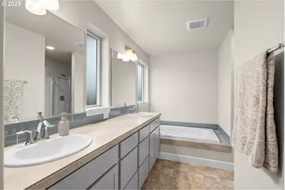 1437 E Hurlburt Ave, Hermiston, OR 97838 - Photo 14