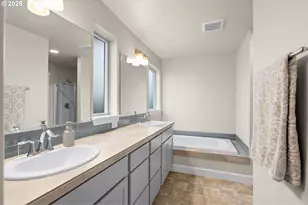 1437 E Hurlburt Ave, Hermiston, OR 97838 - Photo 14